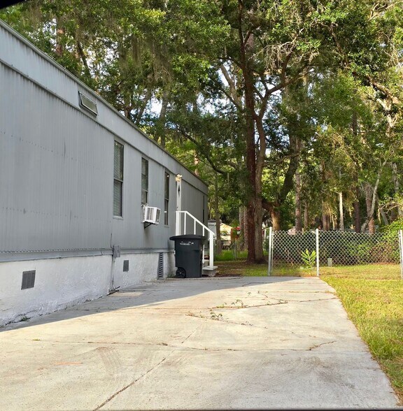 Building Photo - 3149 Anthony Dr