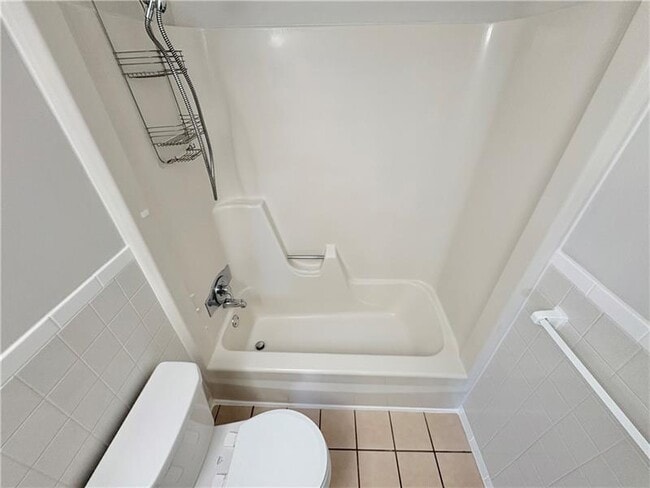 Building Photo - 927 Vance Ave