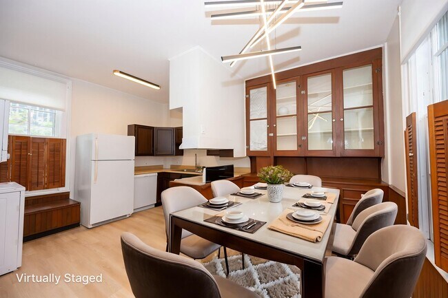 Building Photo - 51 N Pearl St