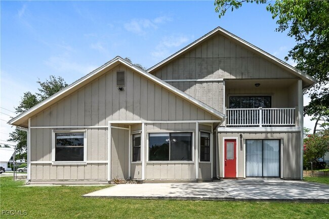 Building Photo - 17609 Brentwood Ct