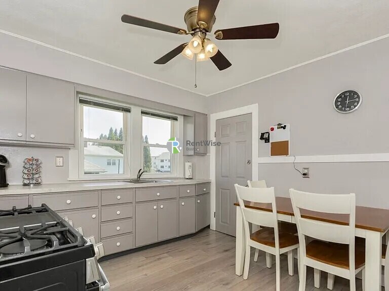 Building Photo - 58 Buzzell Ln