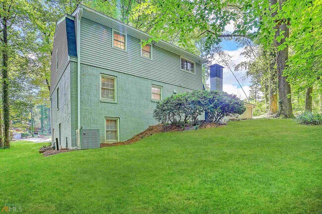 Building Photo - 1041 Avon Breeze Ct