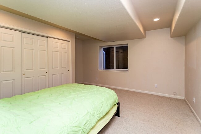 Building Photo - Peaceful University Park Home with Mountai...