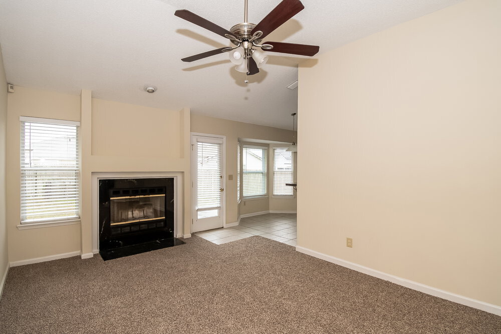 Building Photo - 407 Rolling Rock Ct