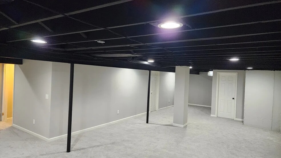 finished basement - 235 Meadow Lane Cir