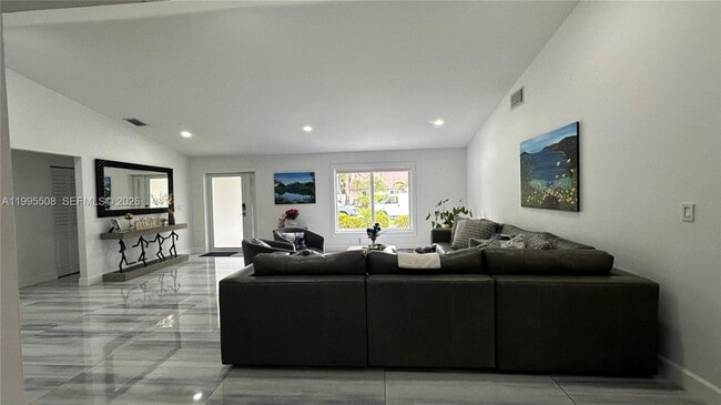 Building Photo - 13411 SW 17th Ct