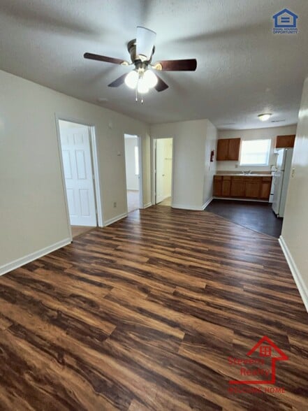Building Photo - 235 Dogwood Pointe Dr