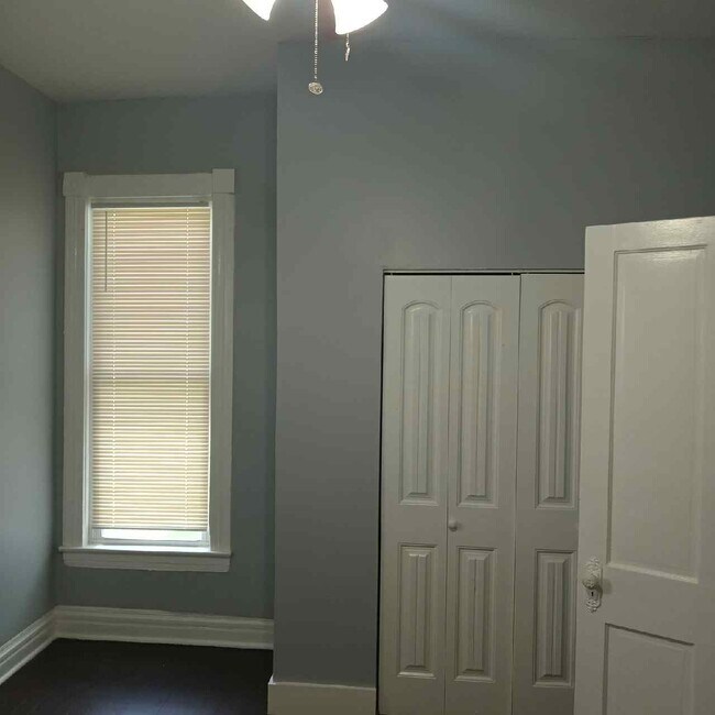 Building Photo - 2208 Garland Ave