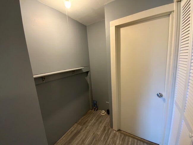 Building Photo - 205 North St