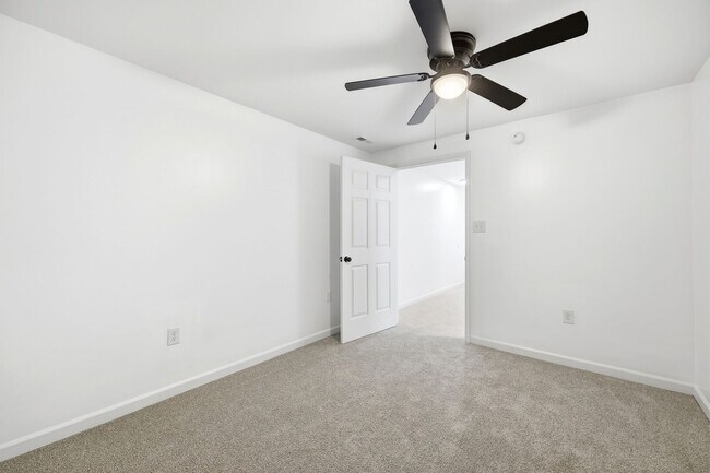 Building Photo - 1600 Old Brook Rd