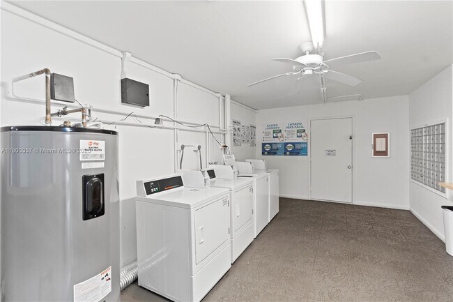 Building Photo - 300 SW 134th Way