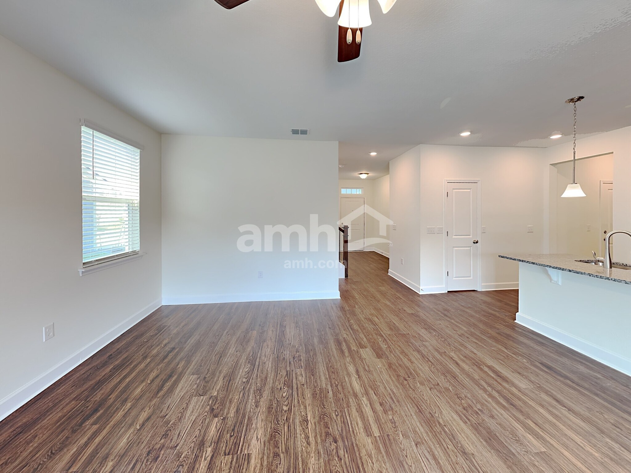 Building Photo - 5909 Hampton Creek Rd