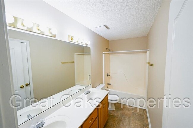 Building Photo - 138 Dalton Cody Dr