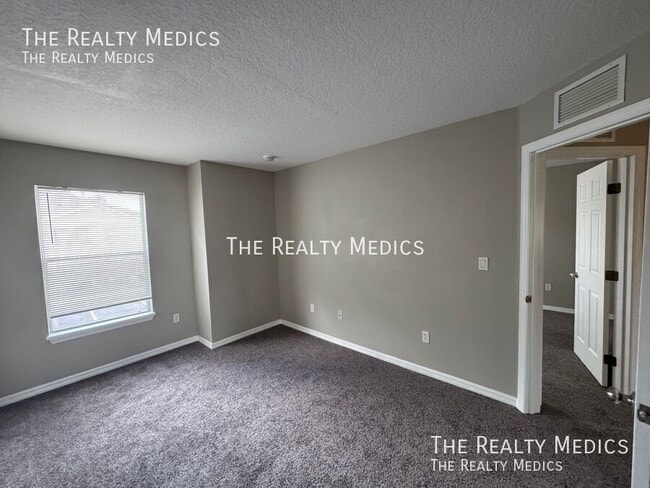 Building Photo - 2793 Club Cortile Cir