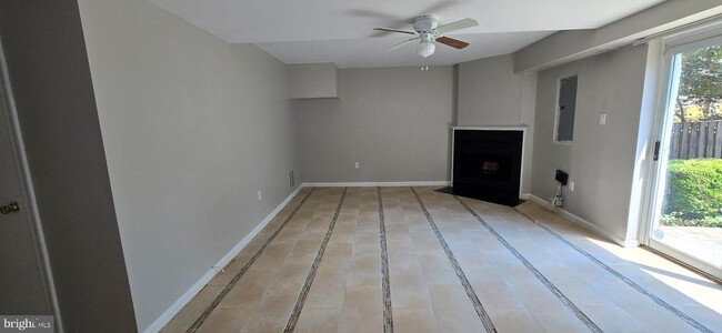 Building Photo - 15623 Plaid Dr