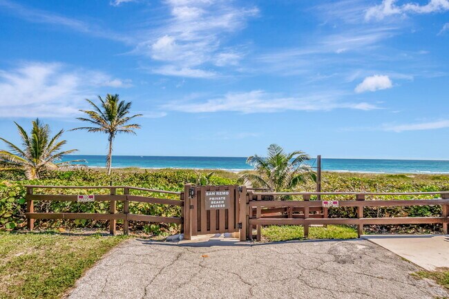 Building Photo - 2871 N Ocean Blvd