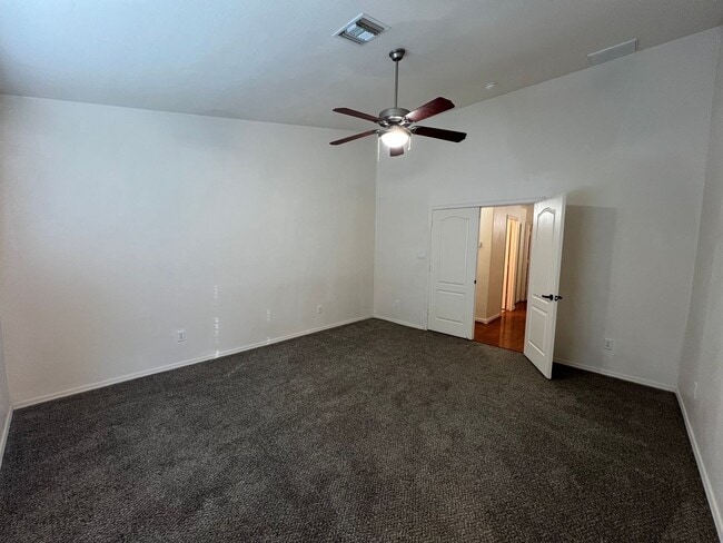 Building Photo - 4 BEDROOM IN BARKLEY RANCH!