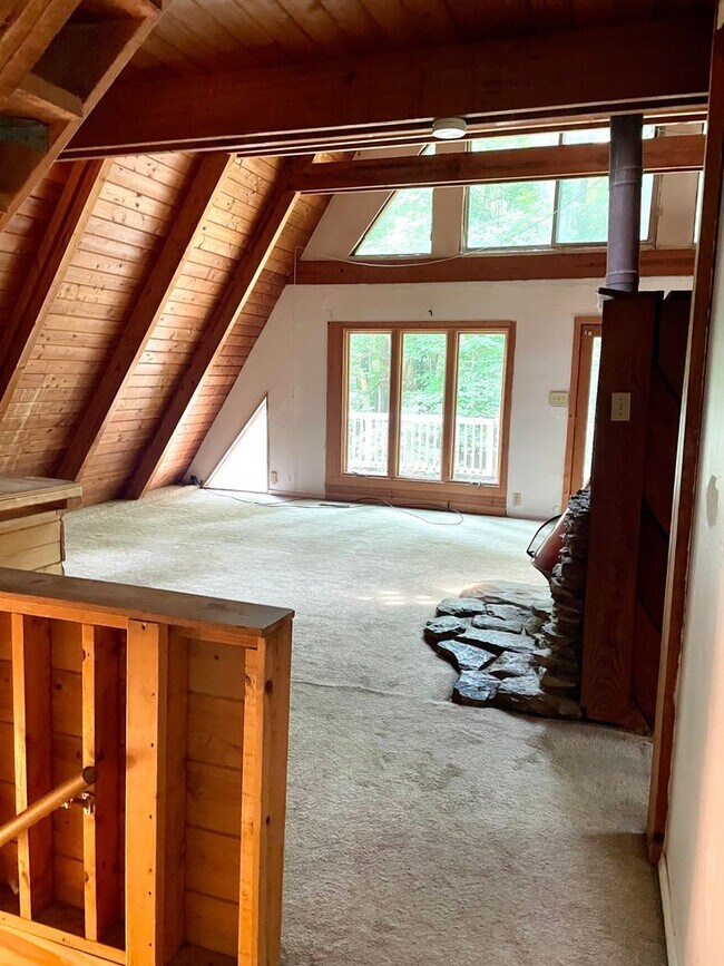 Building Photo - 5 bed Cabin A-frame in the woods with larg...