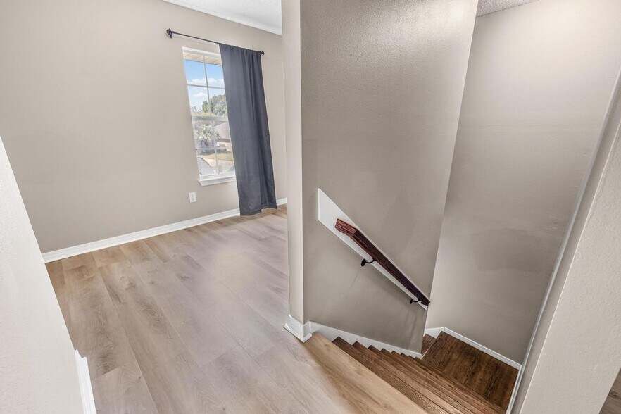 Building Photo - 2544 Portobella Pl