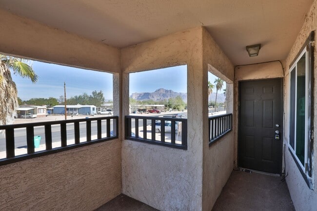 Building Photo - AZ21-033