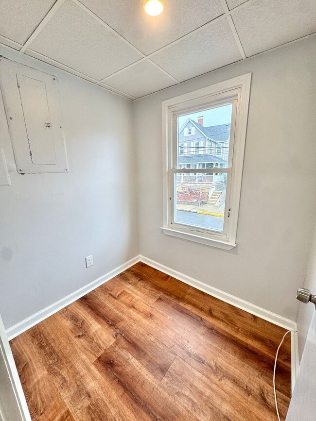 Building Photo - 1102 Second Street