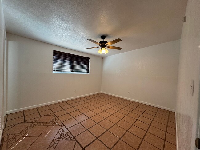 Building Photo - 3BR/2BA/2CG, with POOL, 1,396 sq.ft. renta...