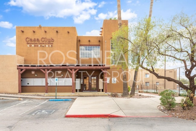 Building Photo - 1810 E Blacklidge Dr