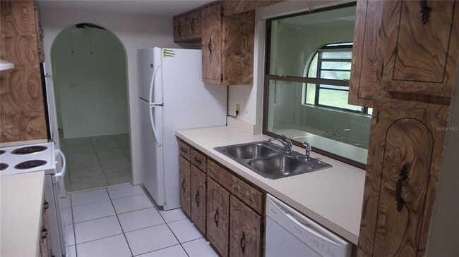 Building Photo - 1286 Golden Oak Dr