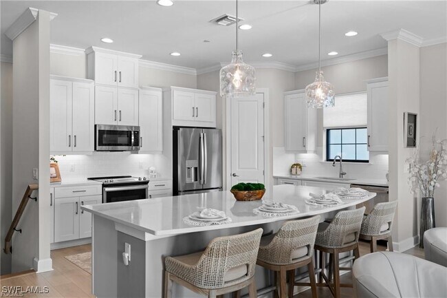 Building Photo - 9642 Montelanico Loop