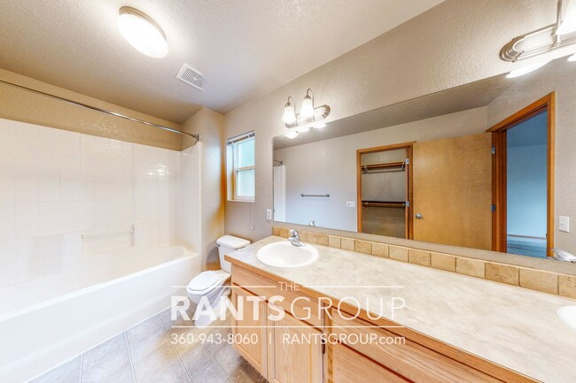 Building Photo - Great Home In Lacey