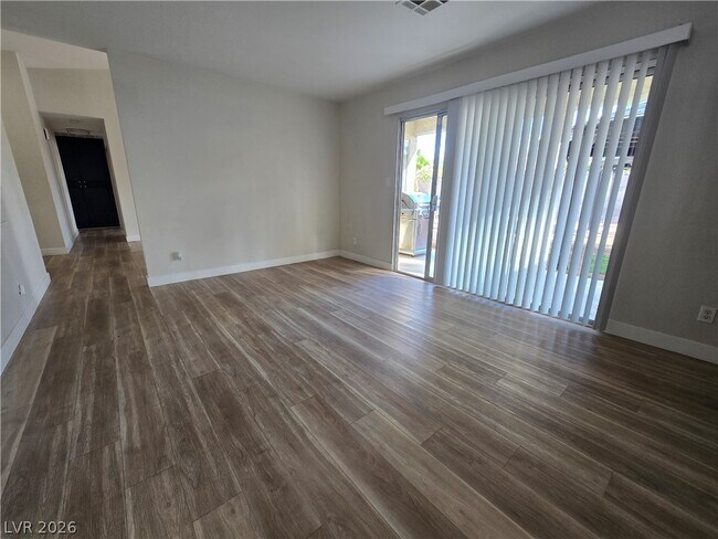 Building Photo - 6413 Sterling Springs Pkwy