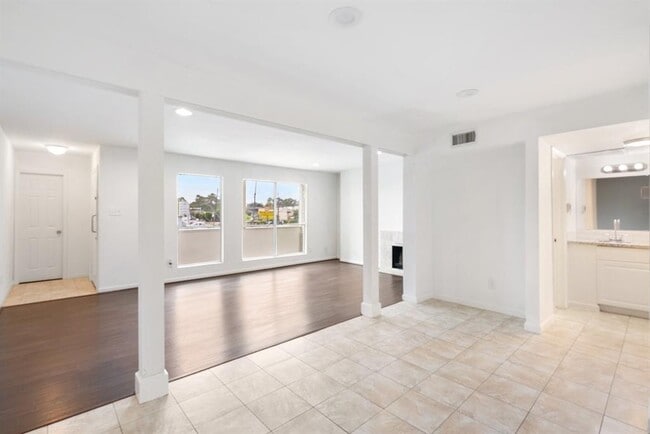 Building Photo - 781 Country Pl Dr