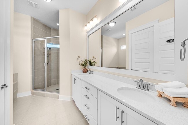 Building Photo - 79 Grande Pointe Dr