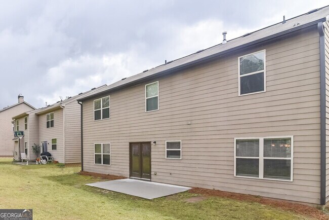 Building Photo - 3096 Montauk Hill Dr NE