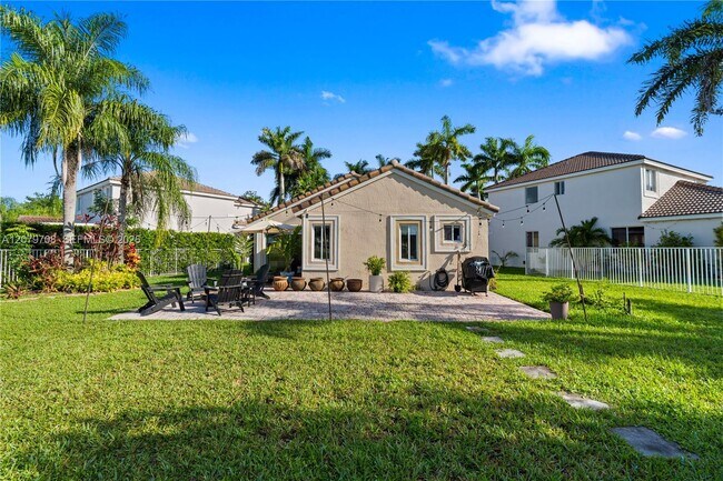 Building Photo - 1416 Canary Island Dr