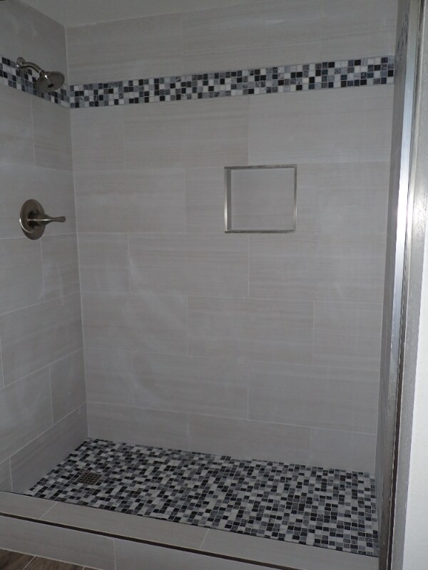 Building Photo - 2333 E Southern Ave