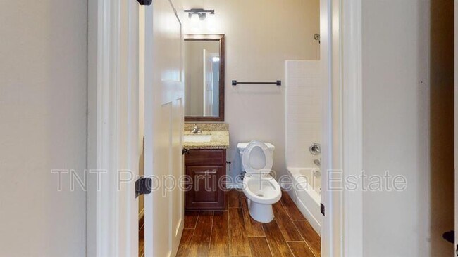 Building Photo - 1200 Oney Hervey Dr