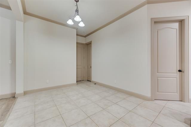 Building Photo - 2137 Langdon Dr