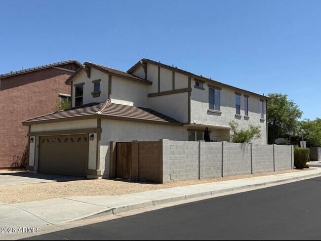 Building Photo - 3708 E Kerry Ln
