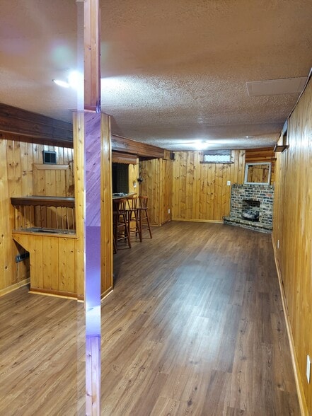 Rec Room - 202 Renrose Ave