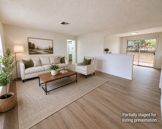 Building Photo - 5113 S Briarwood Dr
