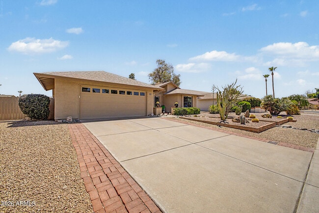 Building Photo - 9625 W Taro Ln