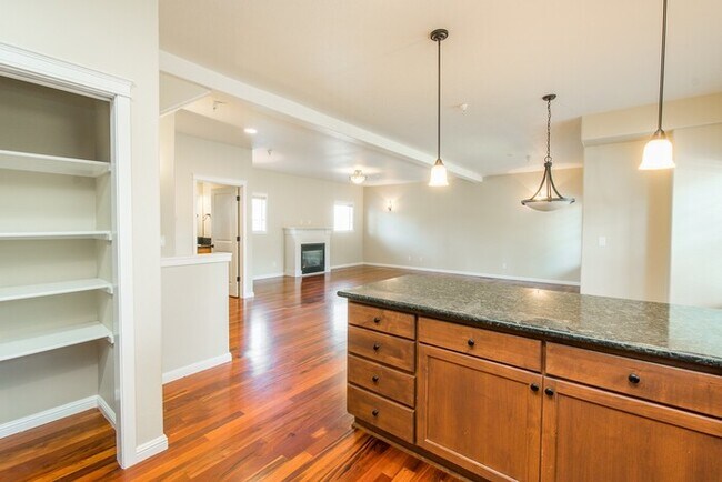 Building Photo - Spring Into Your New Home - Premium Corner Townhome Now Available!