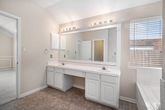 Building Photo - 5807 Carta Valley Ln