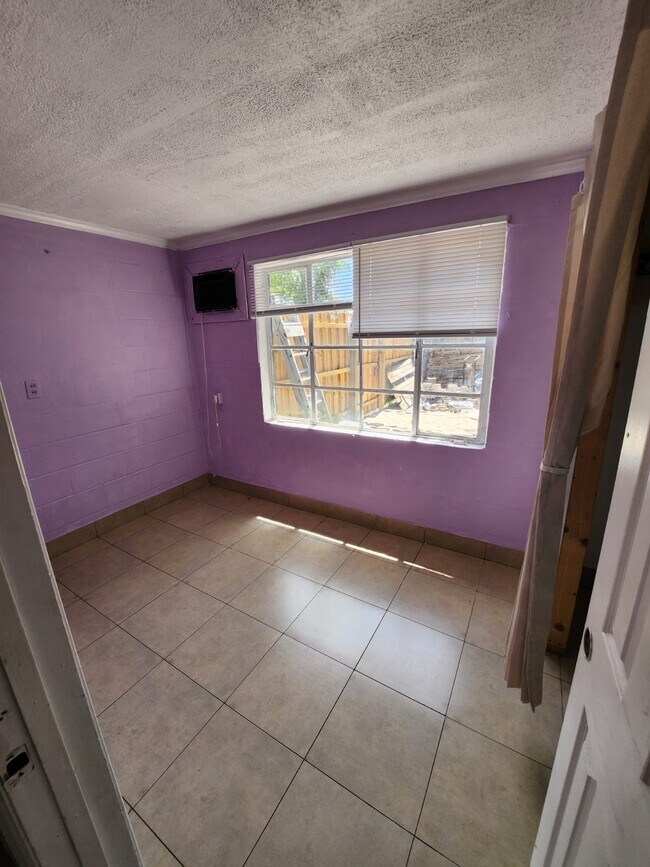 Building Photo - 4730 68th Ln N