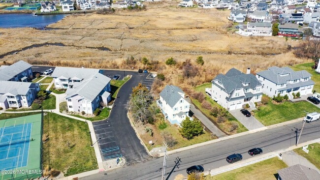 Building Photo - 47 Valentine St