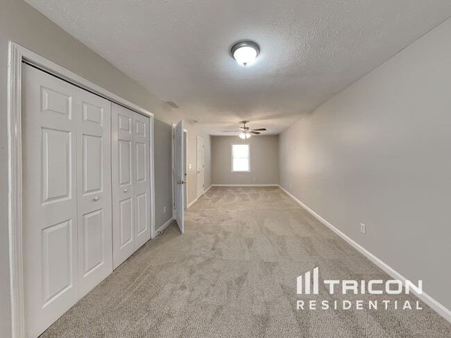 Building Photo - 220 Cypress Cir