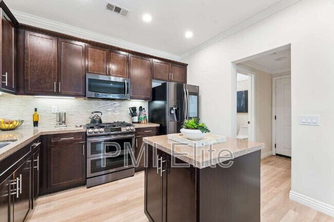 Building Photo - 21713 Bene Dr