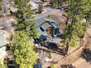 Building Photo - 381 E Iris Ln