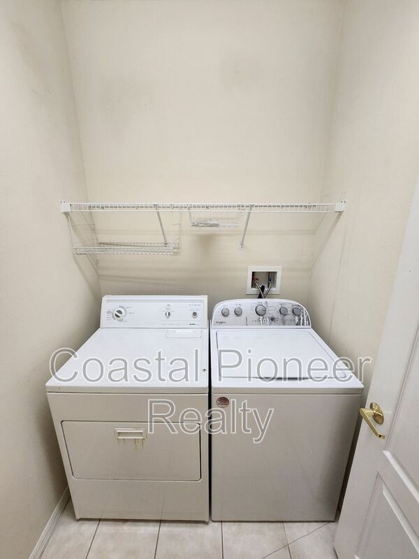 Building Photo - 11614 Whiterook Ct